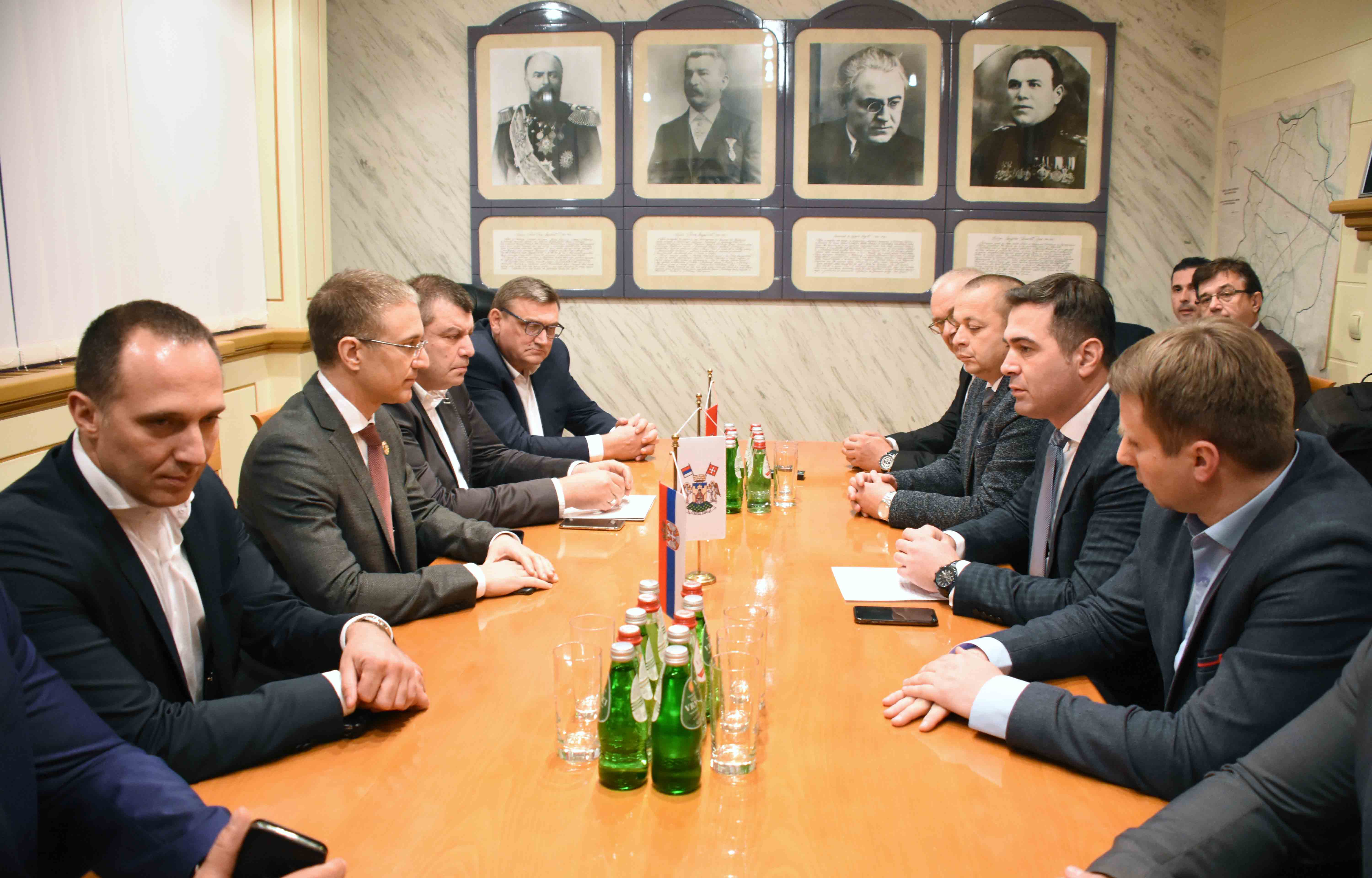 Ministar Stefanović u Vrnjačkoj Banji pohvalio visok nivo bezbednosti u ovoj opštin