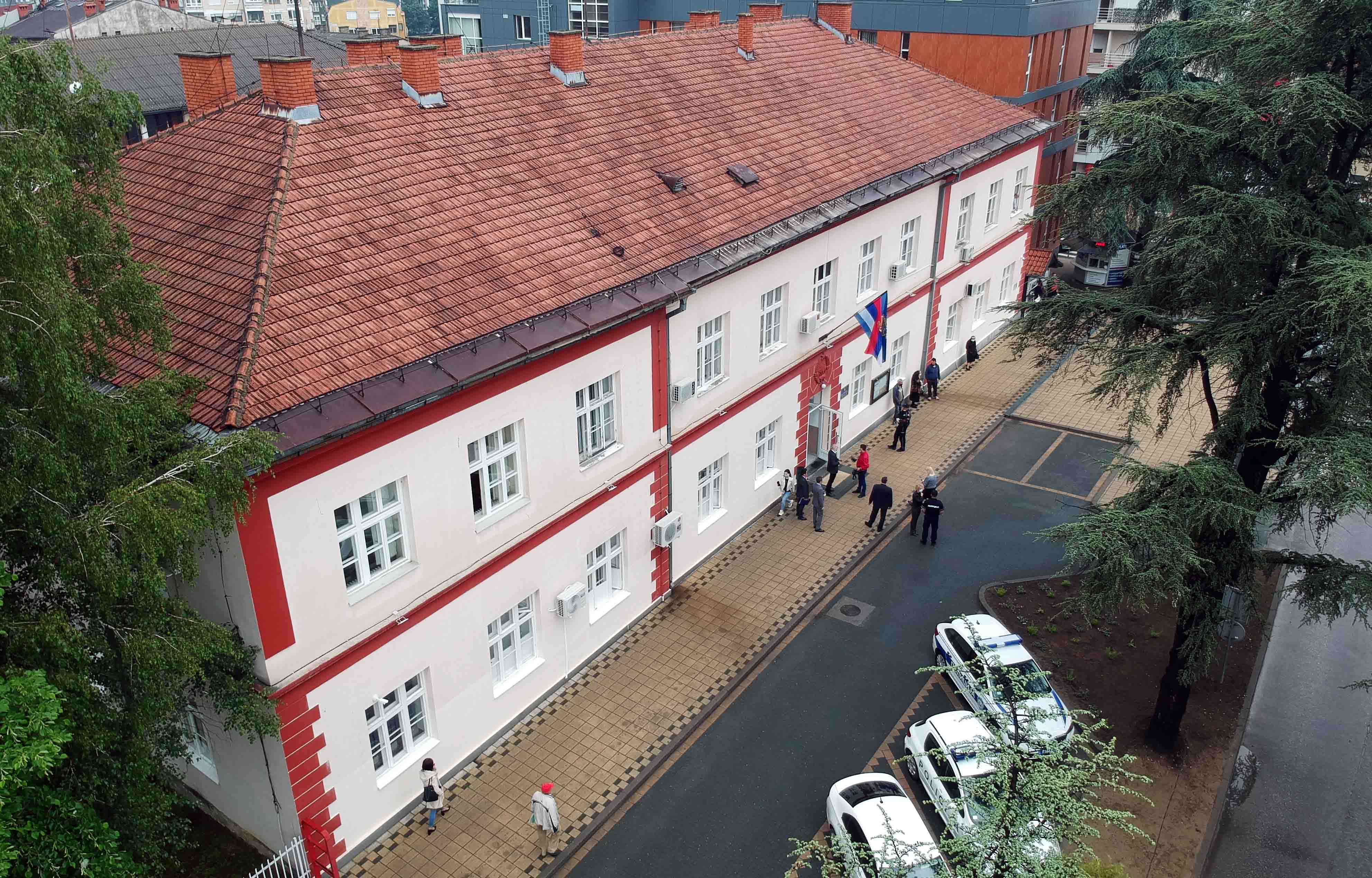 Ministar Stefanović obišao renoviranu zgradu Policijske stanice Loznica