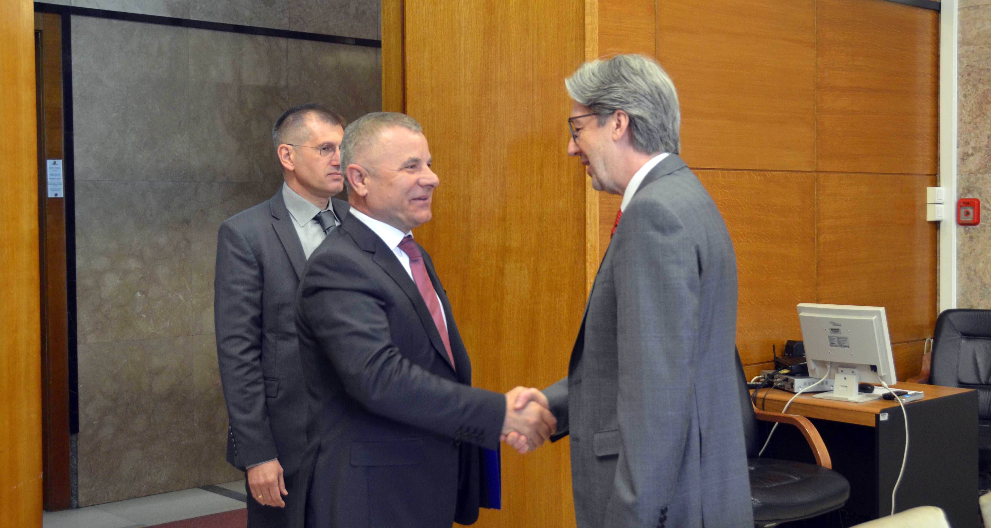 Миличковић и Ребић састали се са државним секретаром МУП-а Словеније Боштјаном Шефицом