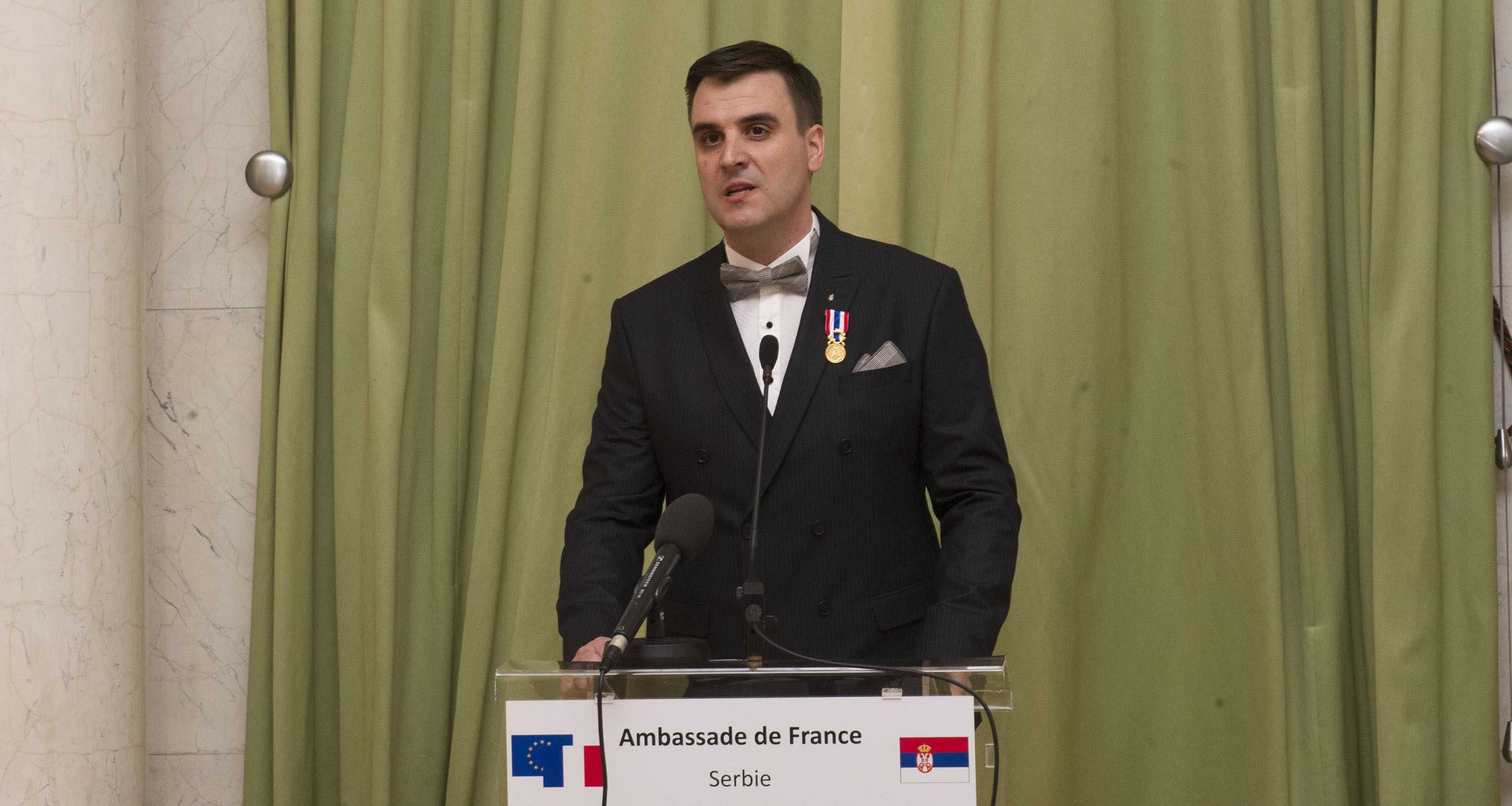 Šefu Biroa direktora policije Nemanji Bojičiću uručeno veliko priznanje u Ambasadi Francuske