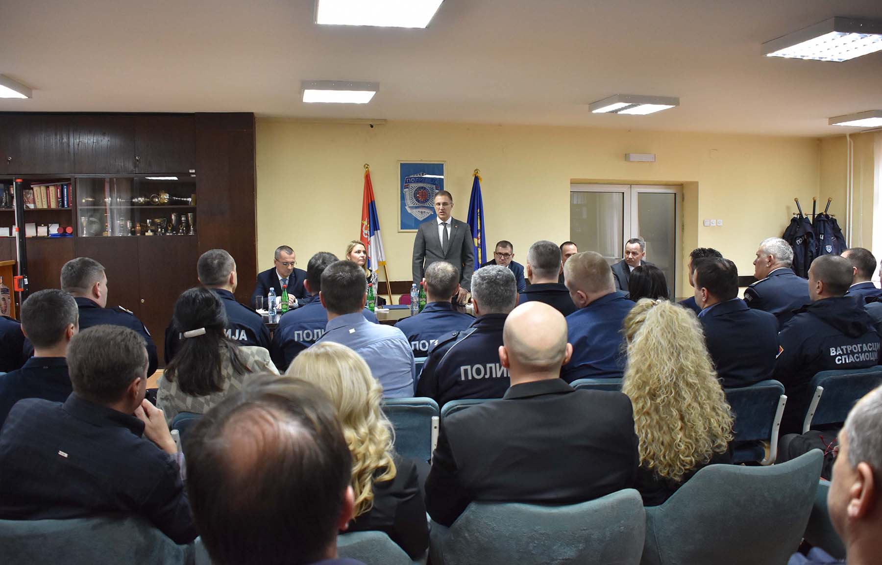 Stefanović: Nastavićemo da investiramo u policiju, koja je garant sigurnosti i stabilnosti naše zemlje
