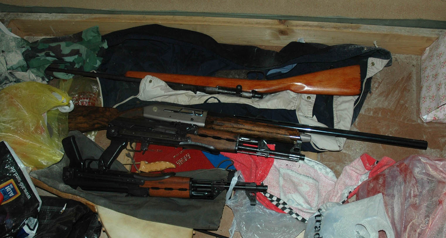 Полиција запленила већу количину оружја и муниције и ухапсила осумњиченог
