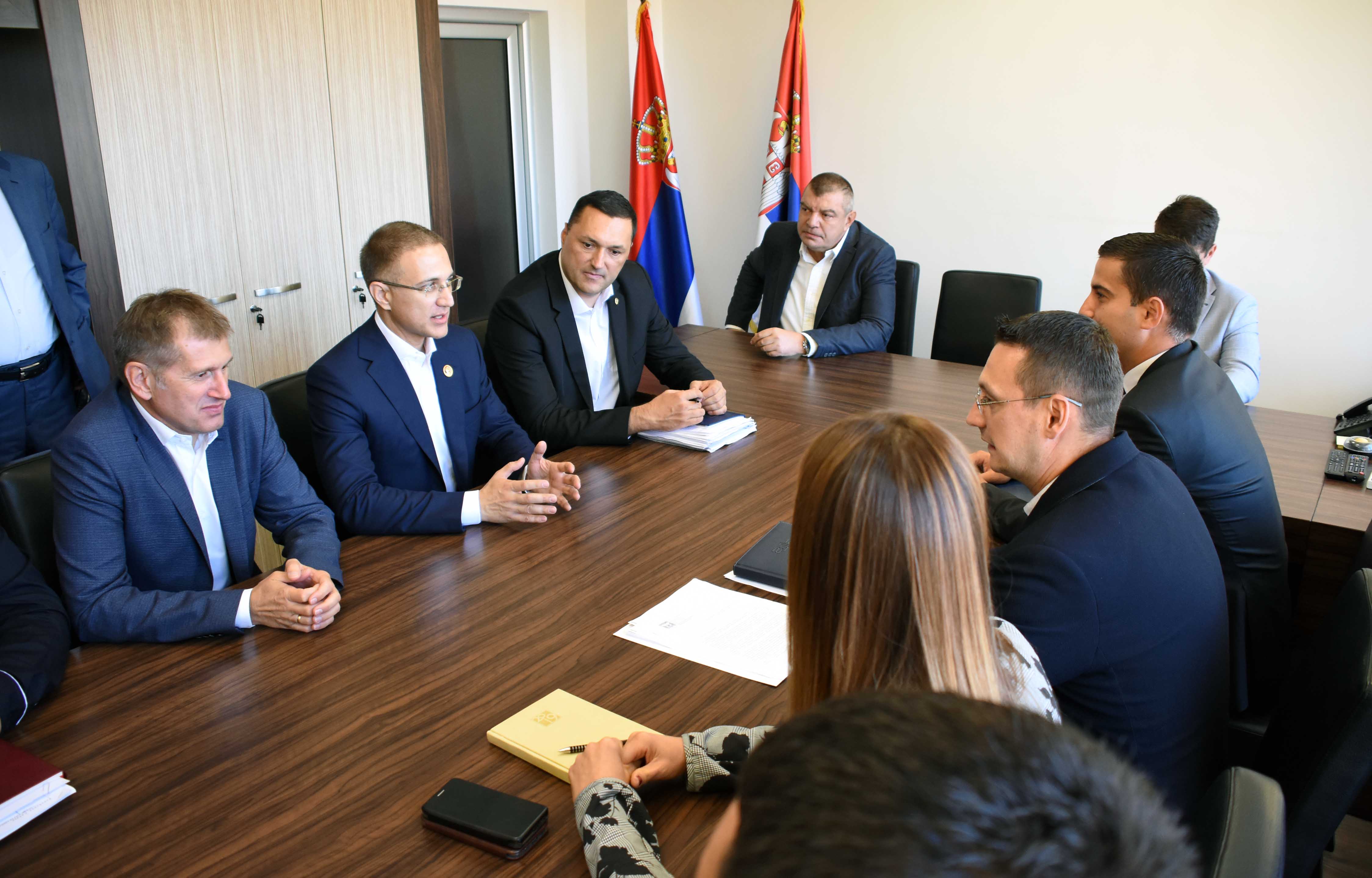 Stefanović: Dalјe investicije u Pčinjski okrug jedan od prioriteta države