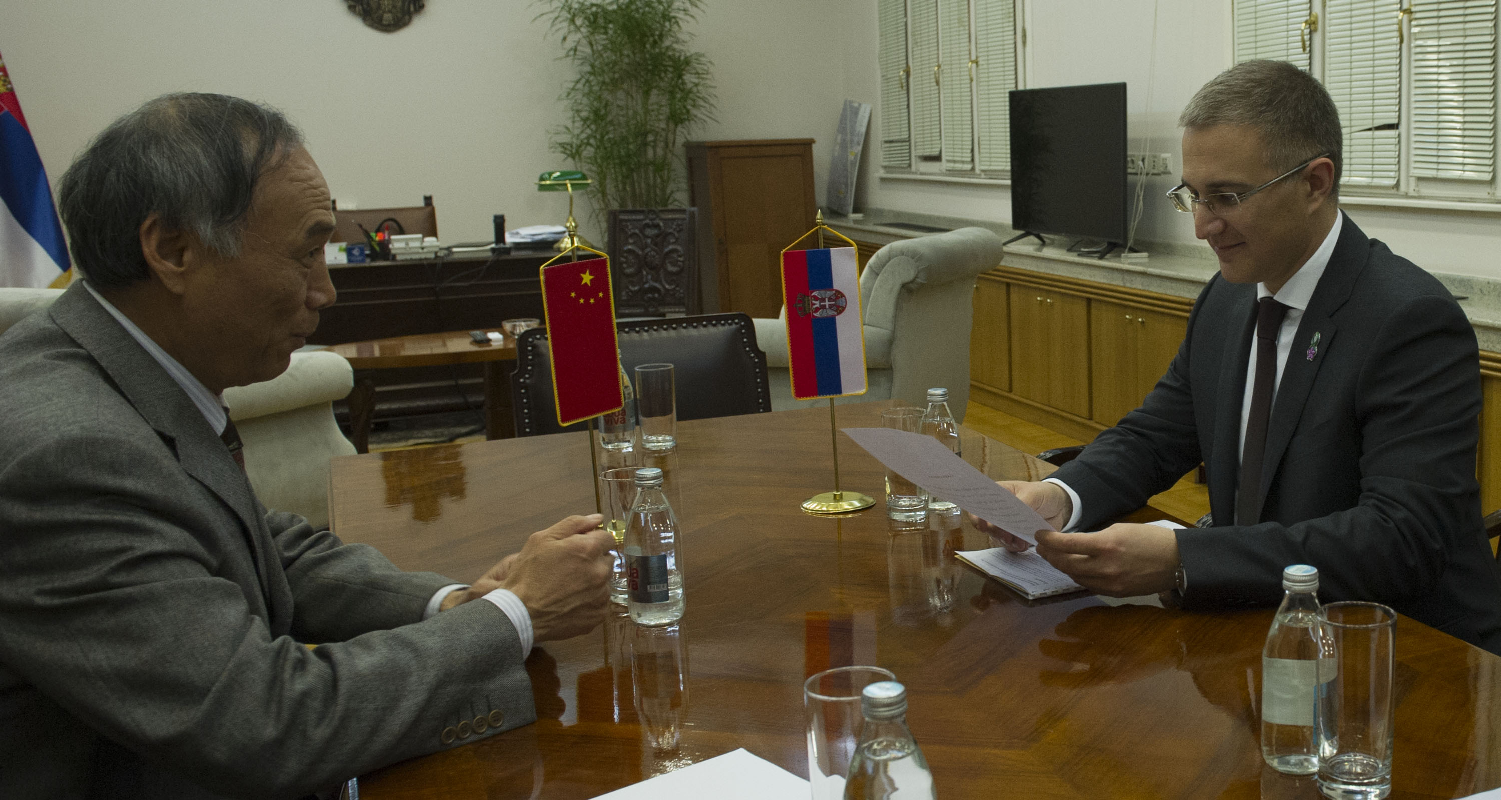 Nebojša Stefanović i Li Mančang o nastavku saradnje dve zemlje u oblasti bezbednosti
