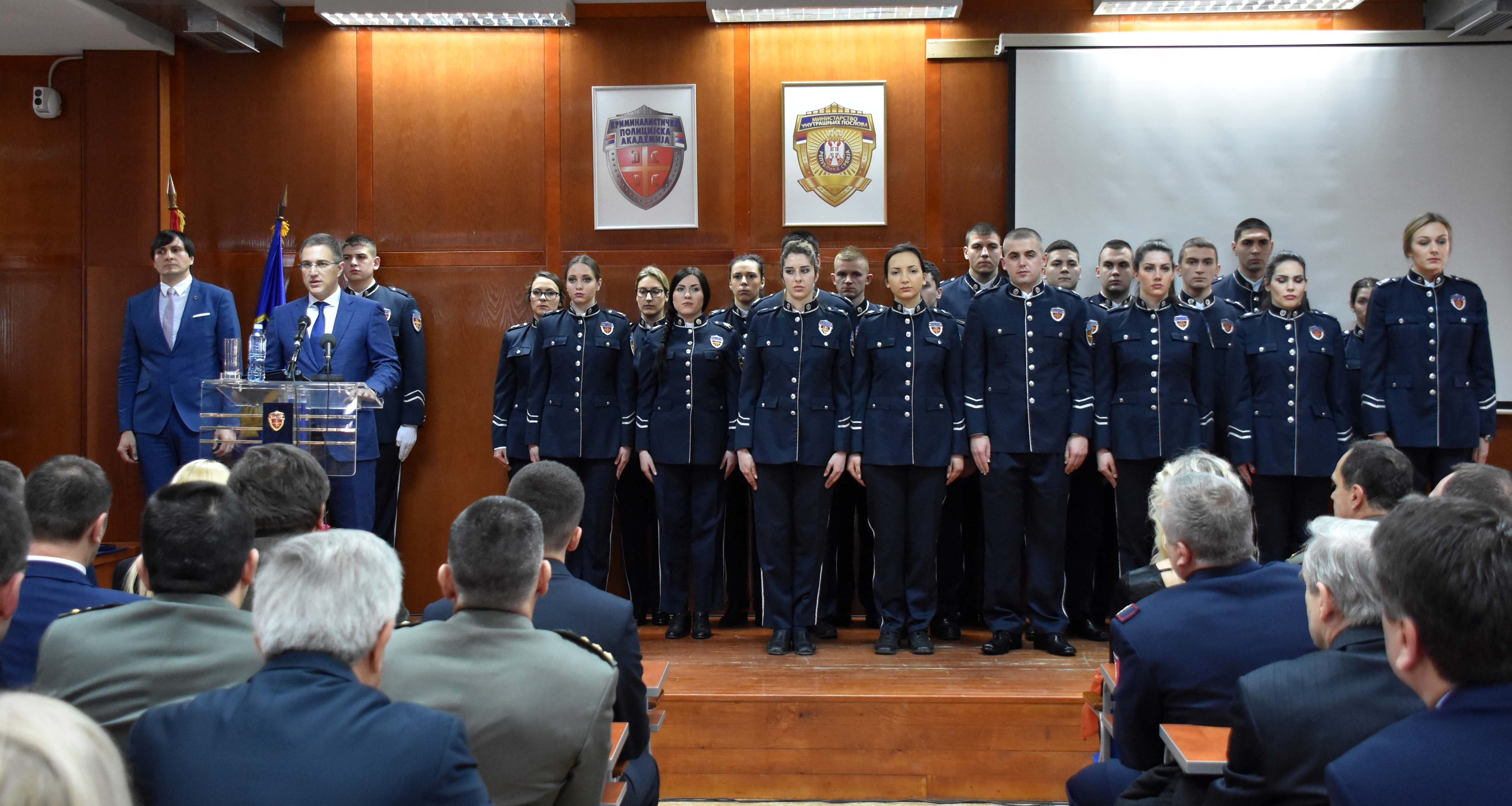 Стефановић: У 2017. години запослили смо скоро 400 дипломаца Криминалистичко-полицијске академије
