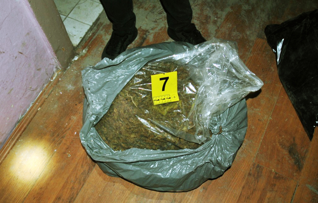 Zaplenjeno više od 27 kilograma marihuane