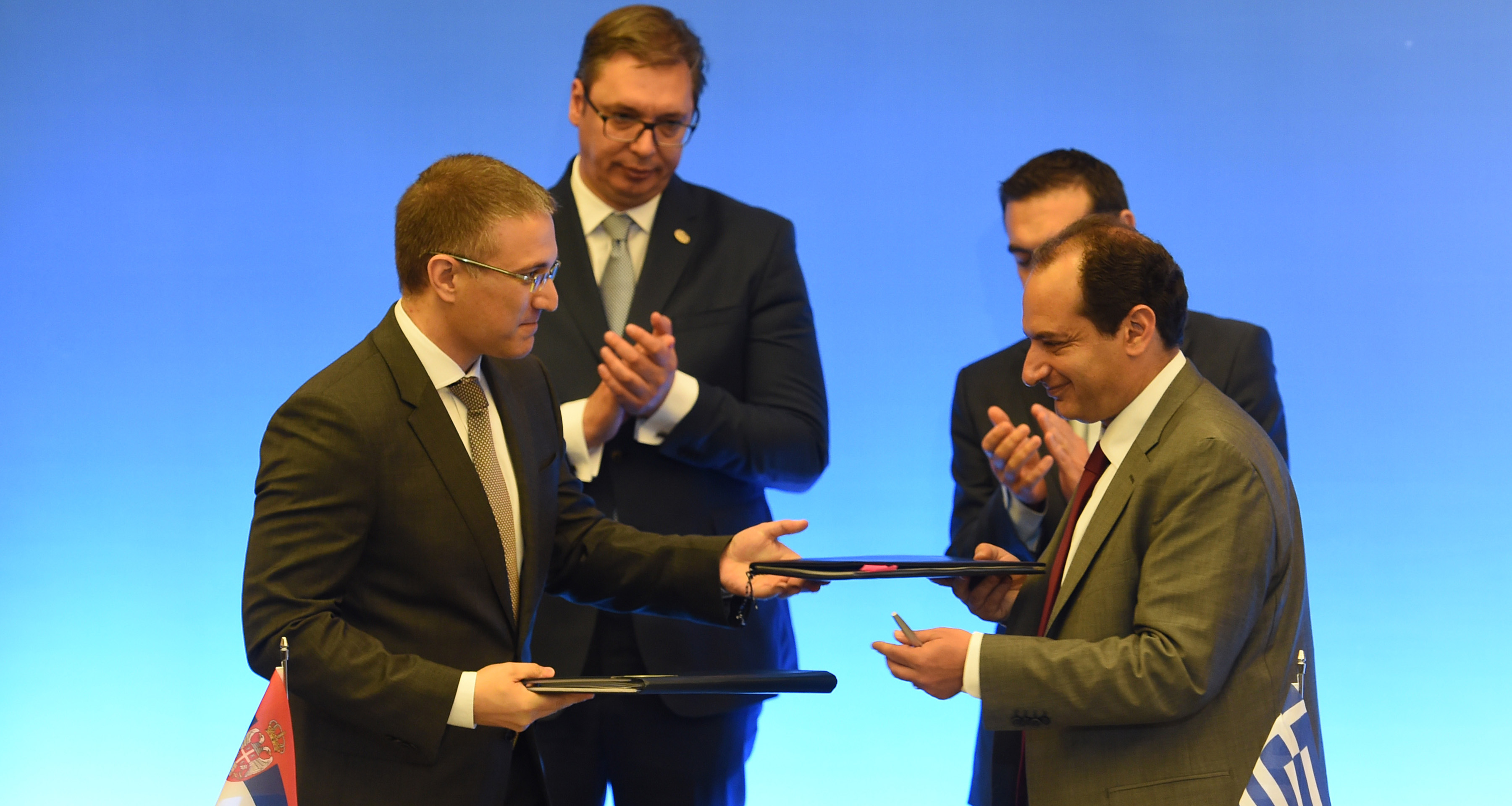 Потписан Споразум између Србије и Грчке о међусобном признавању возачких дозвола