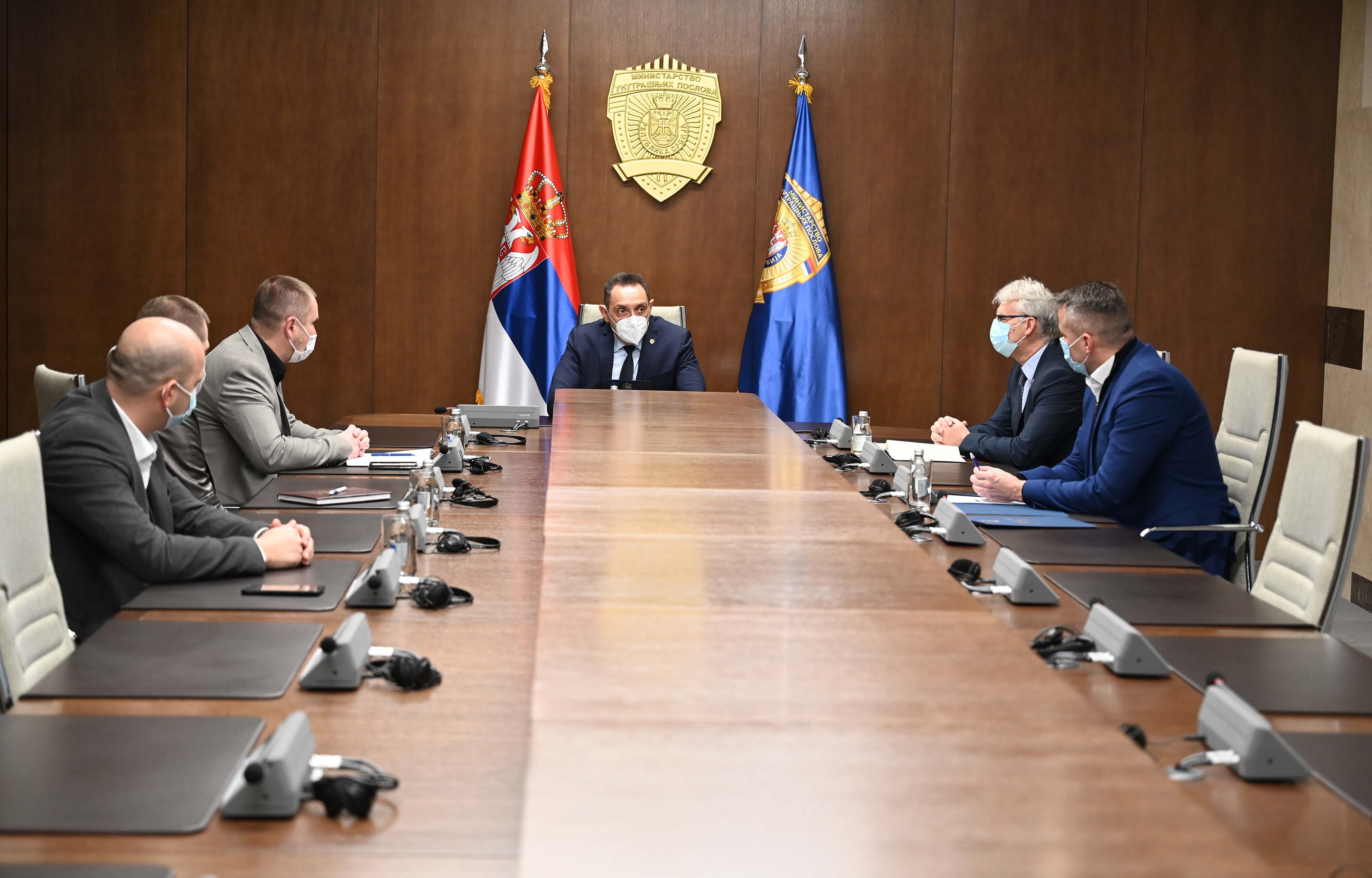 Министар Вулин одржао састанак са представницима НСП