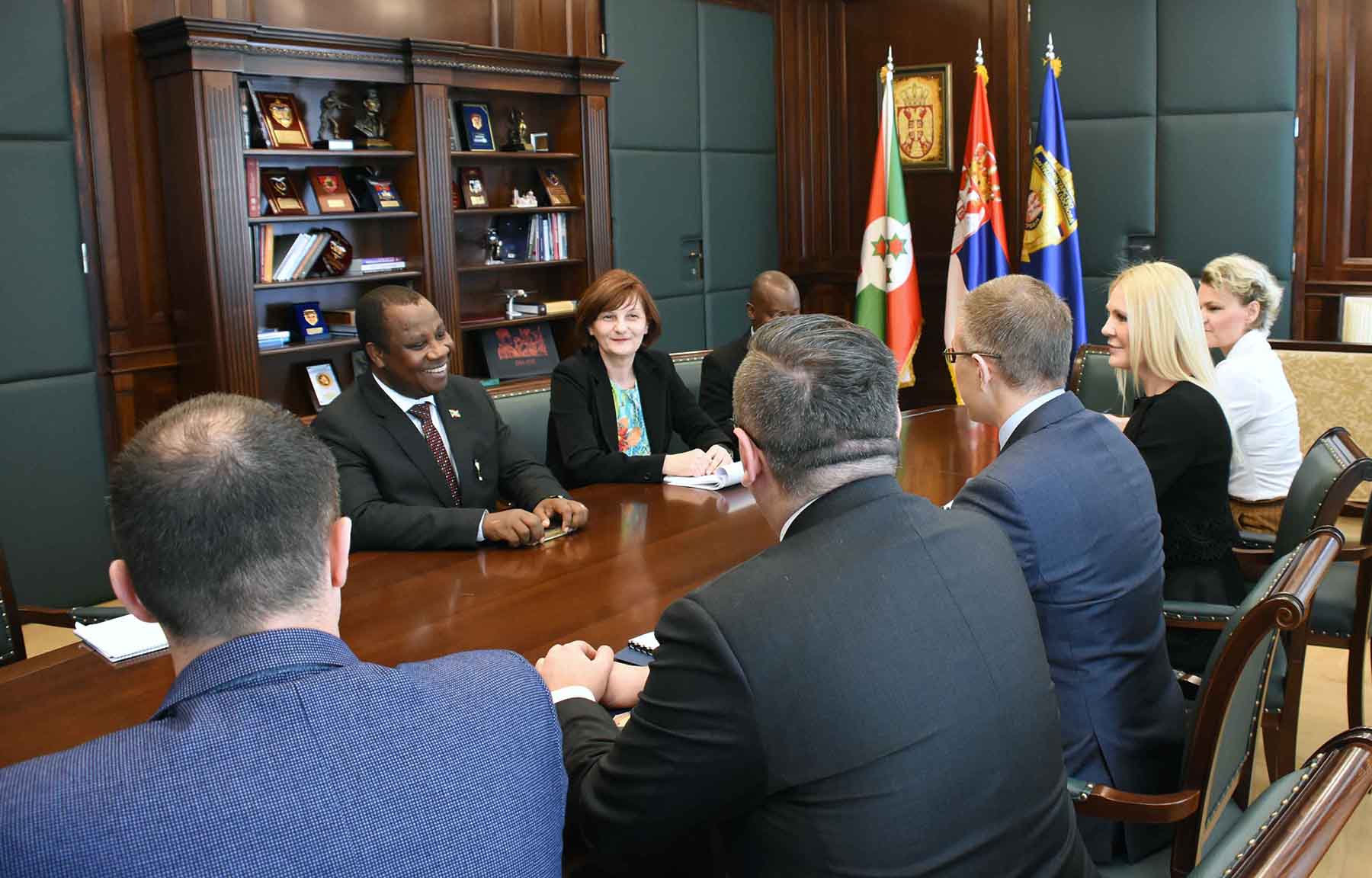 Ministar dr Stefanović sastao se sa ministrom spolјnih poslova Republike Burundi Ezekjelom Nibižirom