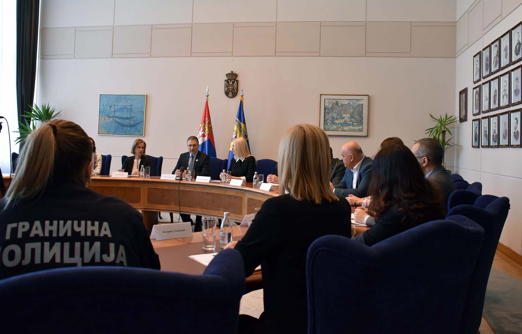 Министар др Стефановић са представницама „UN Women“, Женске платформе за развој Србије и Мреже жена у полицији