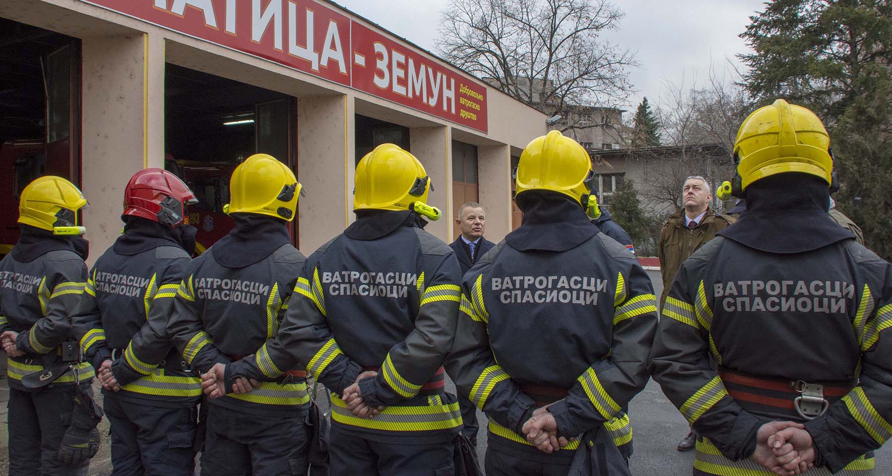 Миличковић и Марић обишли припаднике ватрогасно–спасилачке јединице Земун