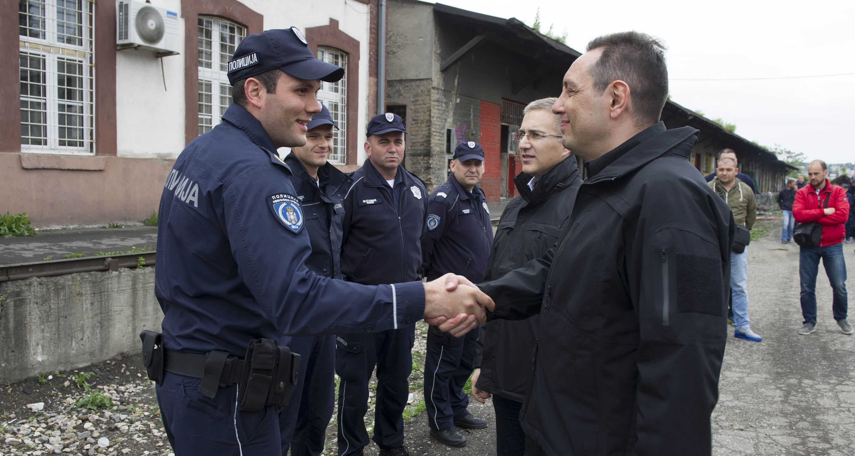 Stefanović: Ozbiljnim trudom i radom državnih organa migranti iseljeni u prihvatne centre