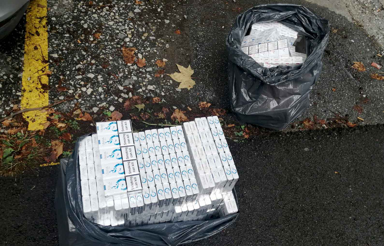   Полиција у аутомобилу пронашла 1000 паклица цигарета