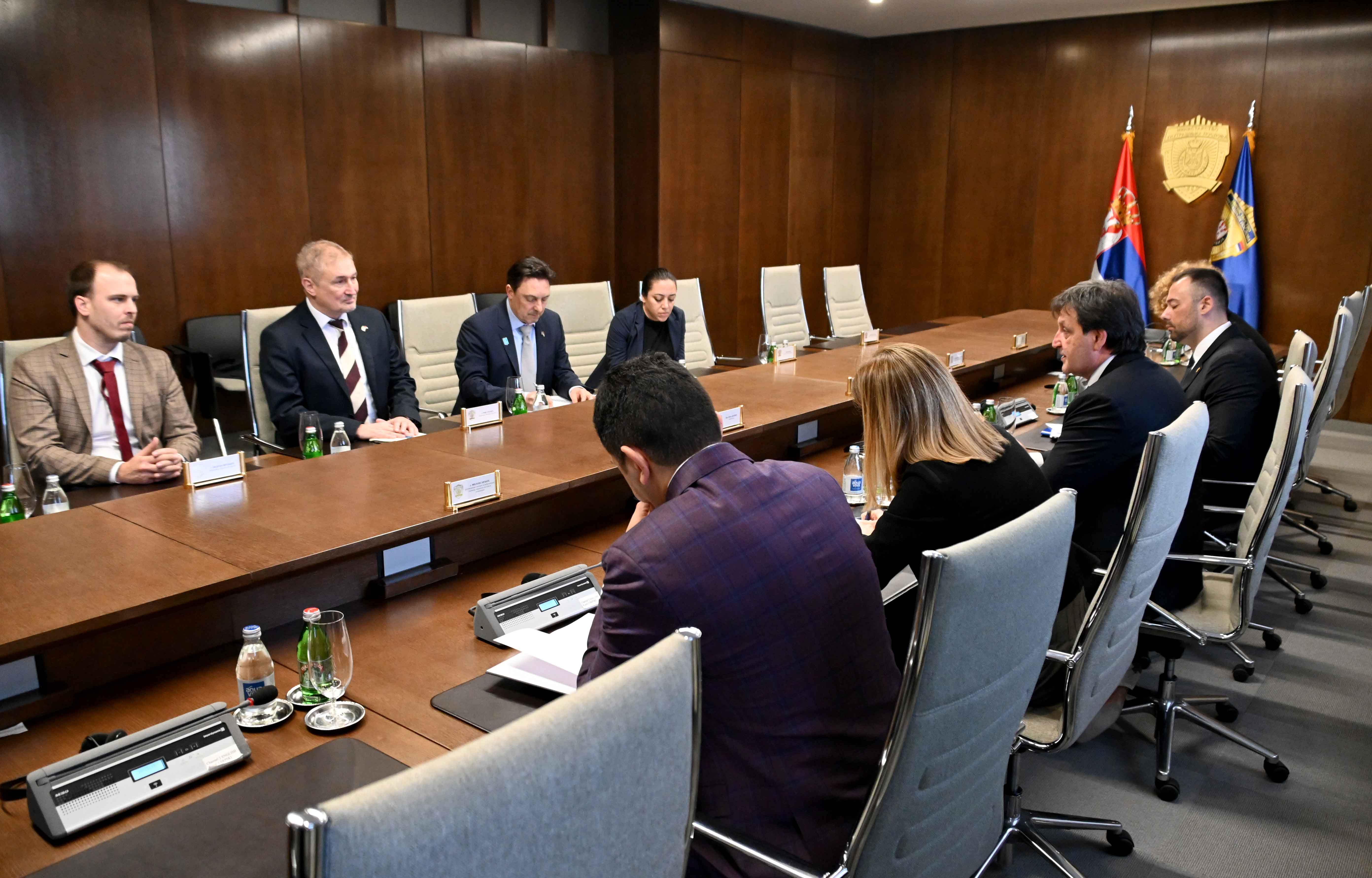 Ministar unutrašnjih poslova Bratislav Gašić sastao se sa predstavnicima američkih kompanija
