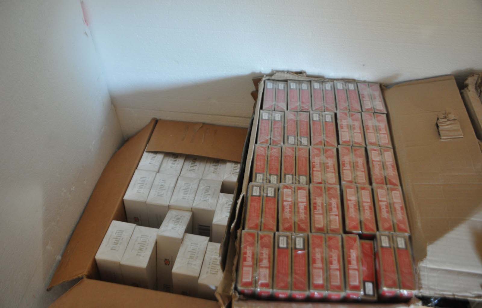 Zaplenjeno 7.530 paklica cigareta i 152 kilograma duvana u listu