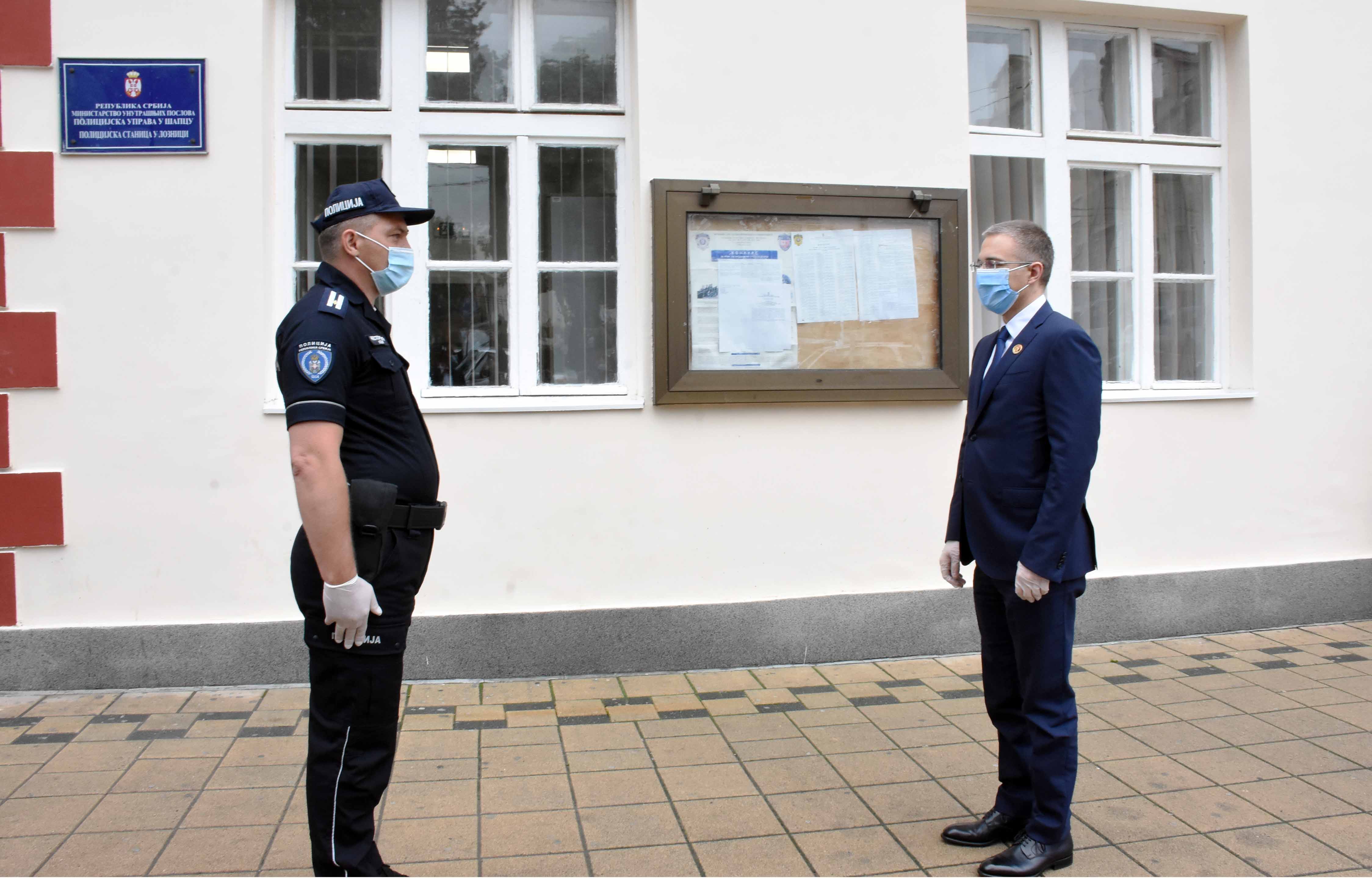 Ministar Stefanović obišao renoviranu zgradu Policijske stanice Loznica