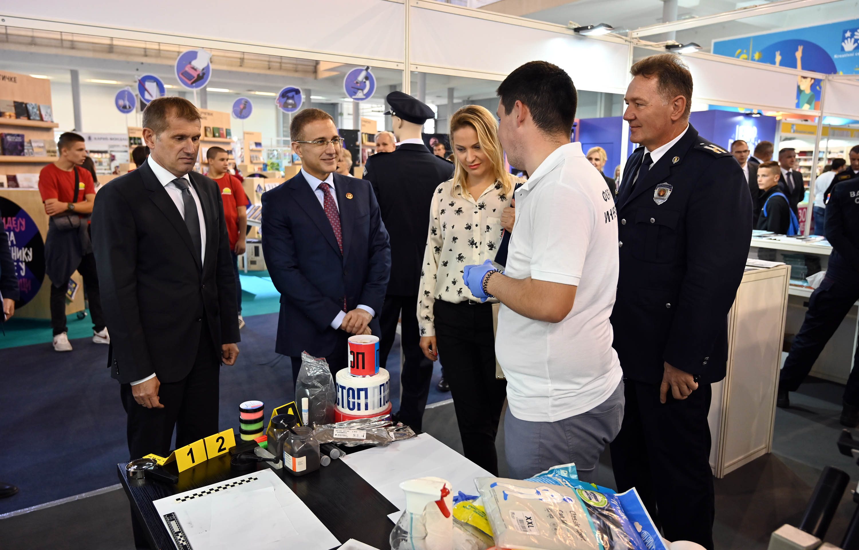 Ministar Stefanović se zahvalio svima koji učestvuju u kreiranju časopisa „Bezbednost“