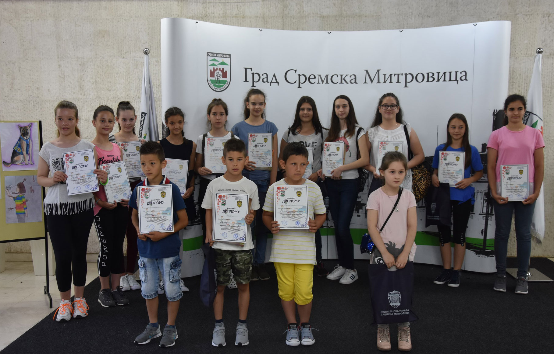 Osnovci nagrađeni na konkursu „Osnovi bezbednosti dece“