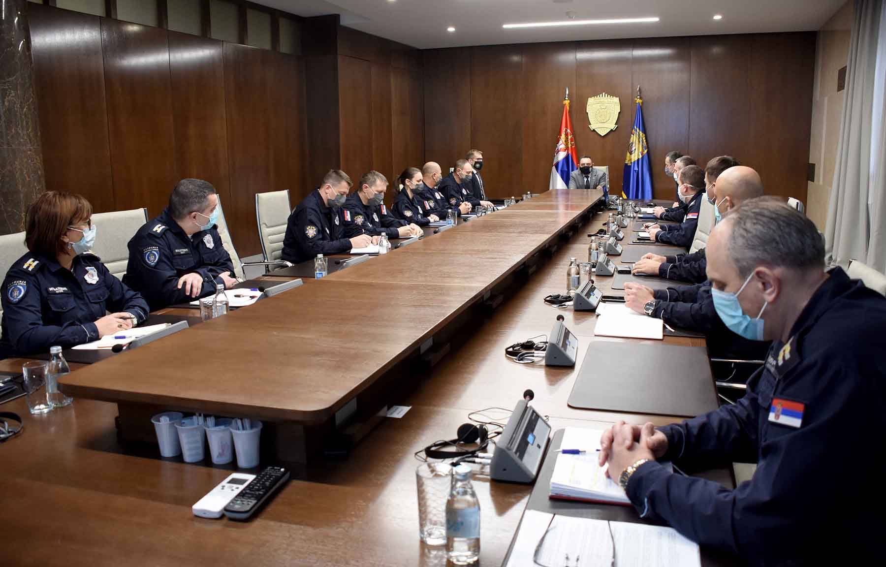Ministar Vulin se sastao sa rukovodiocima Uprave policije i Interventne jedinice