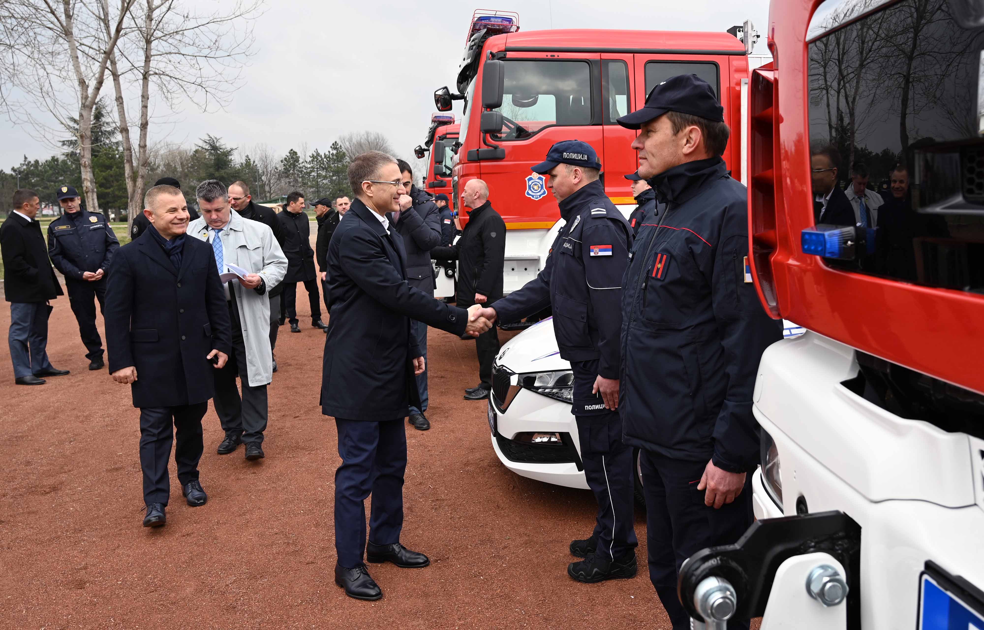 Ministarstvo unutrašnjih poslova nabavilo 111 vozila za Sektor za vanredne situacije i druge organizacione jedinice