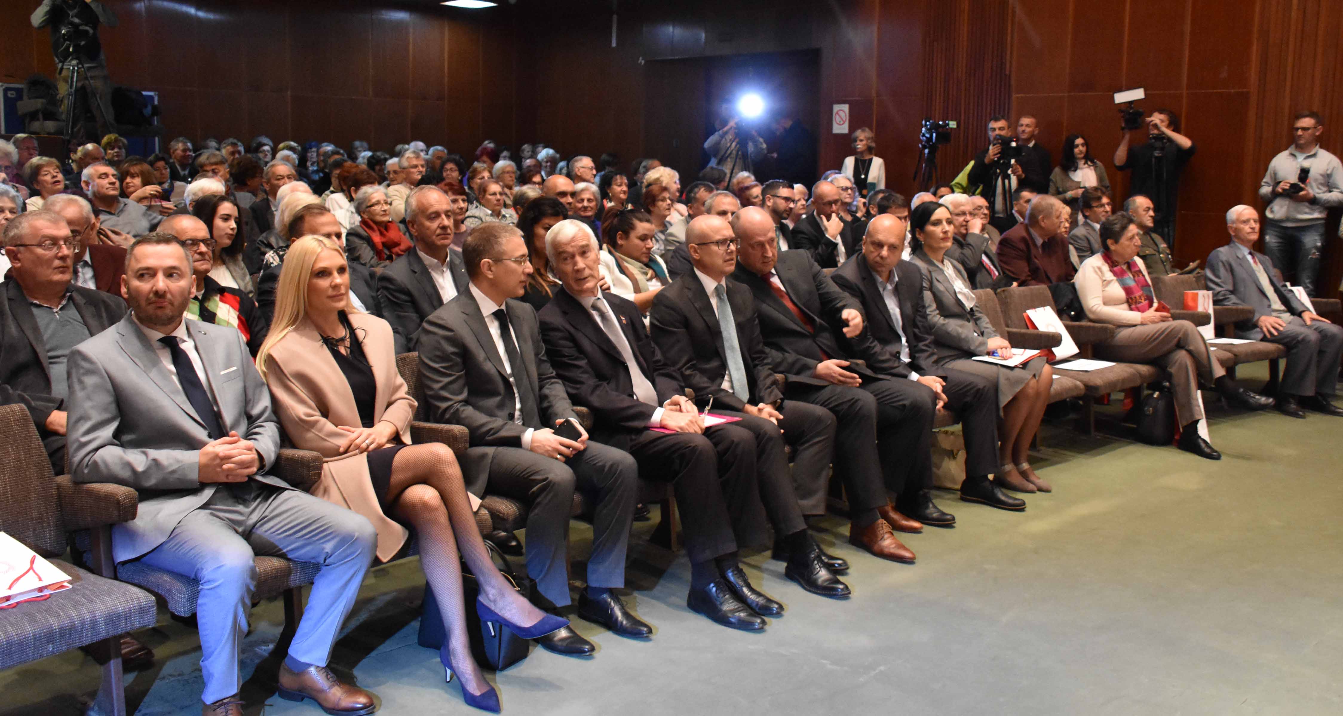 Stefanović na svečanosti povodom obeležavanja 72 godine postojanja Udruženja penzionera Novog Sada