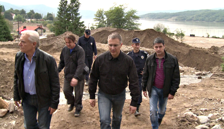 17.09.2014. Ministar dr Nebojša Stefanović obišao poplavljena područja Kladovo