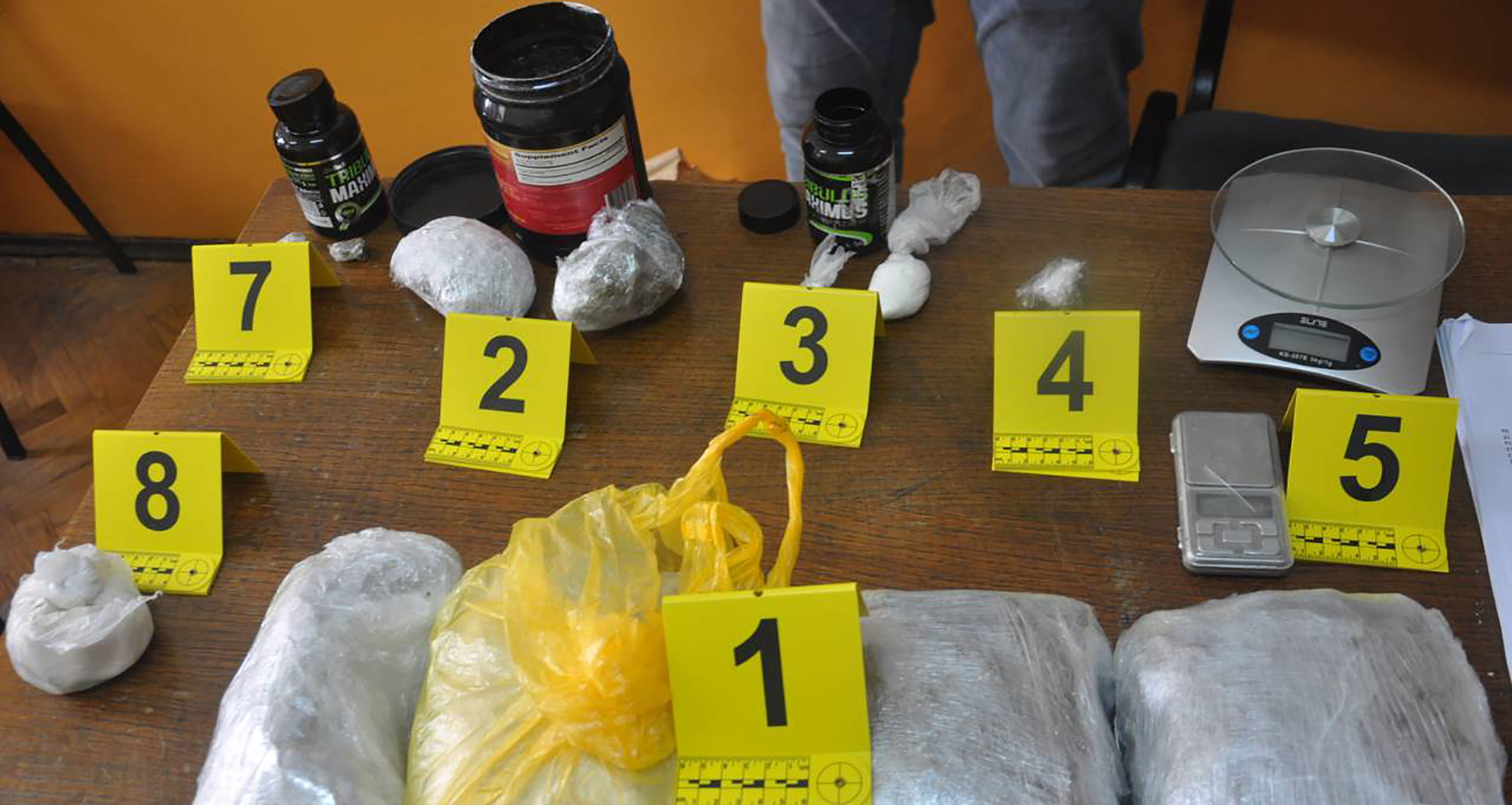 Полиција у одвојеним акцијама ухапсила 41 особу и запленила већу количину различитих врста дрога