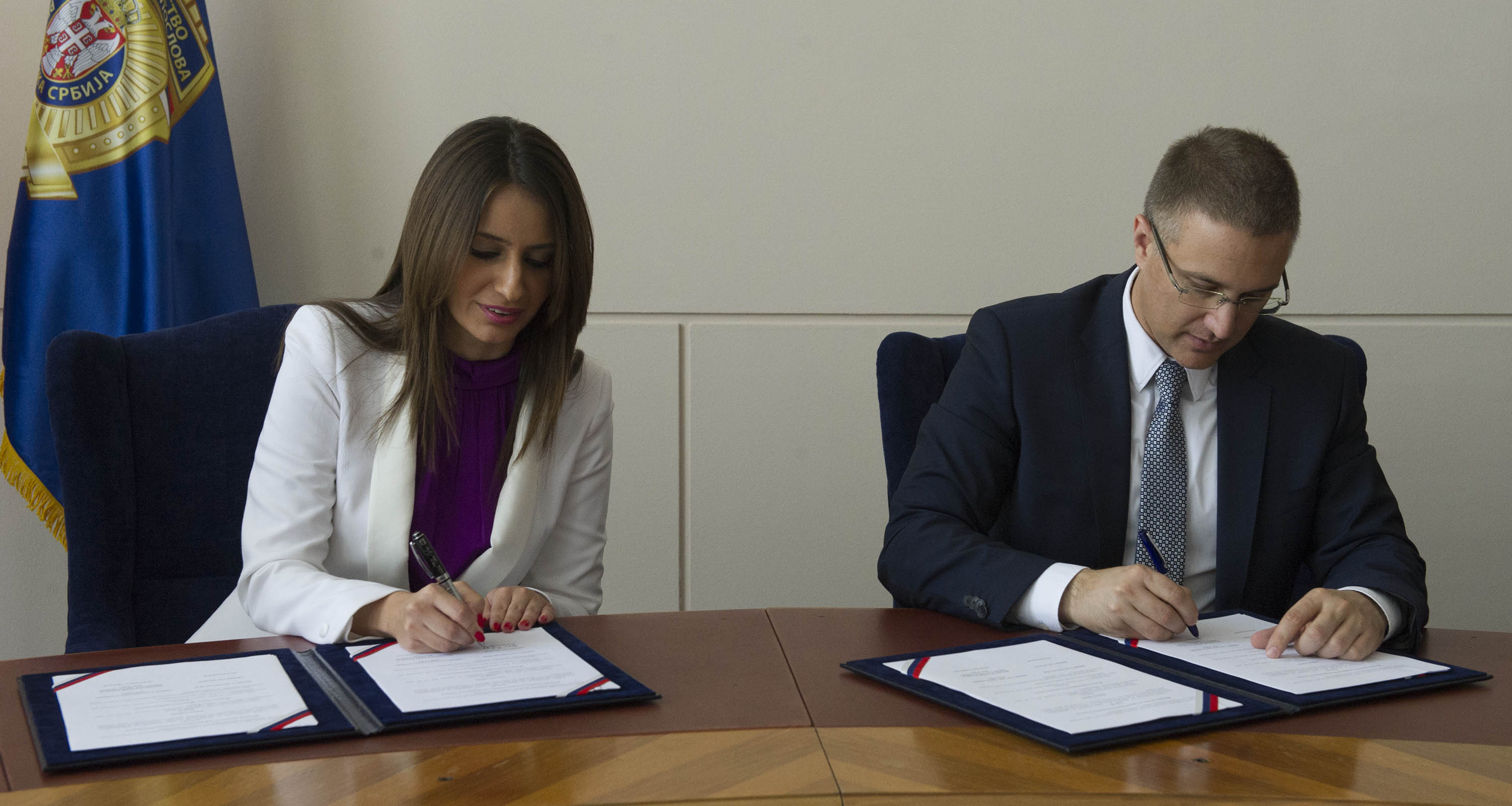Стефановић и Кубуровић потписали Протокол о електронској размени података