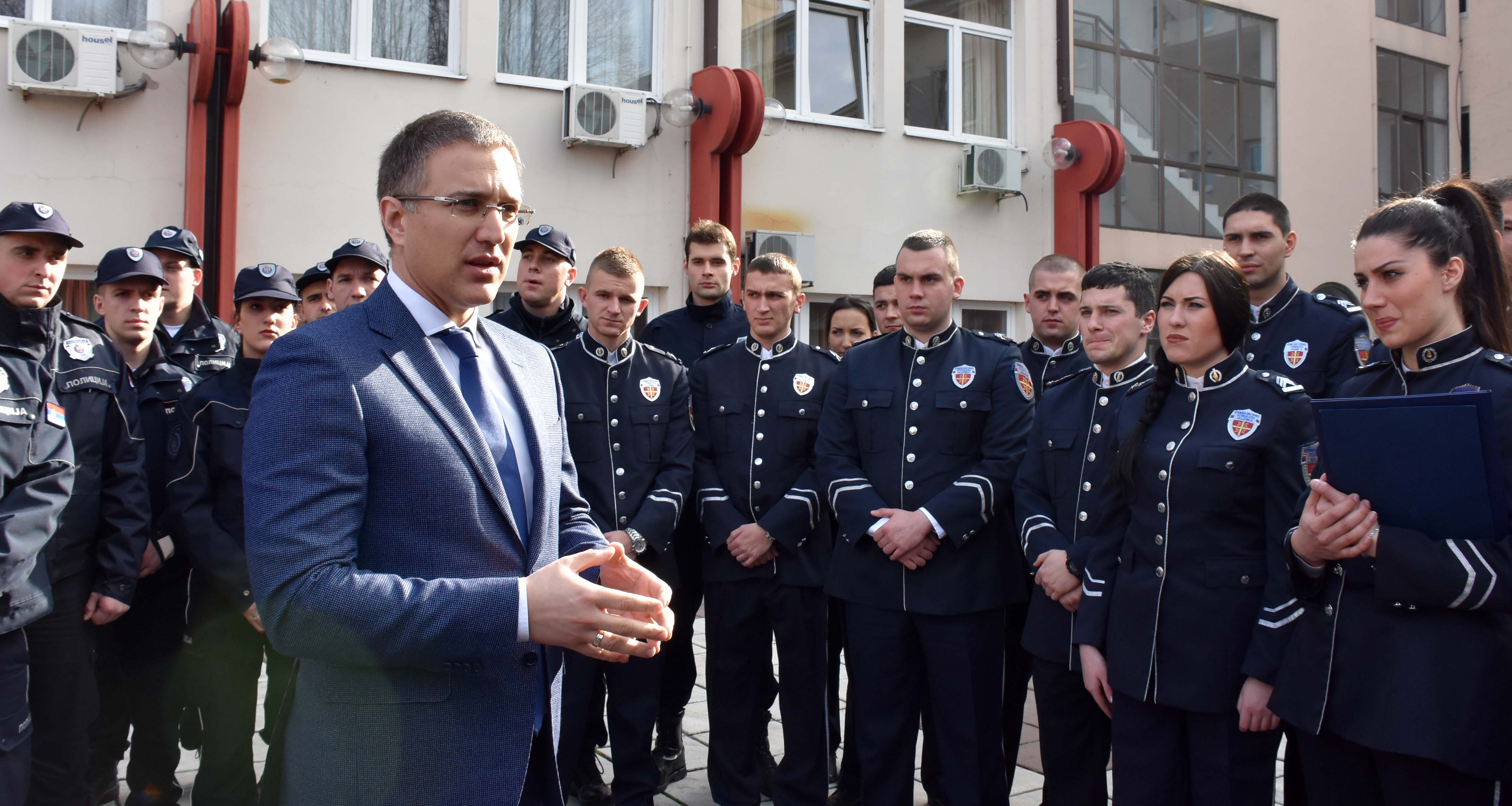 Стефановић: У 2017. години запослили смо скоро 400 дипломаца Криминалистичко-полицијске академије