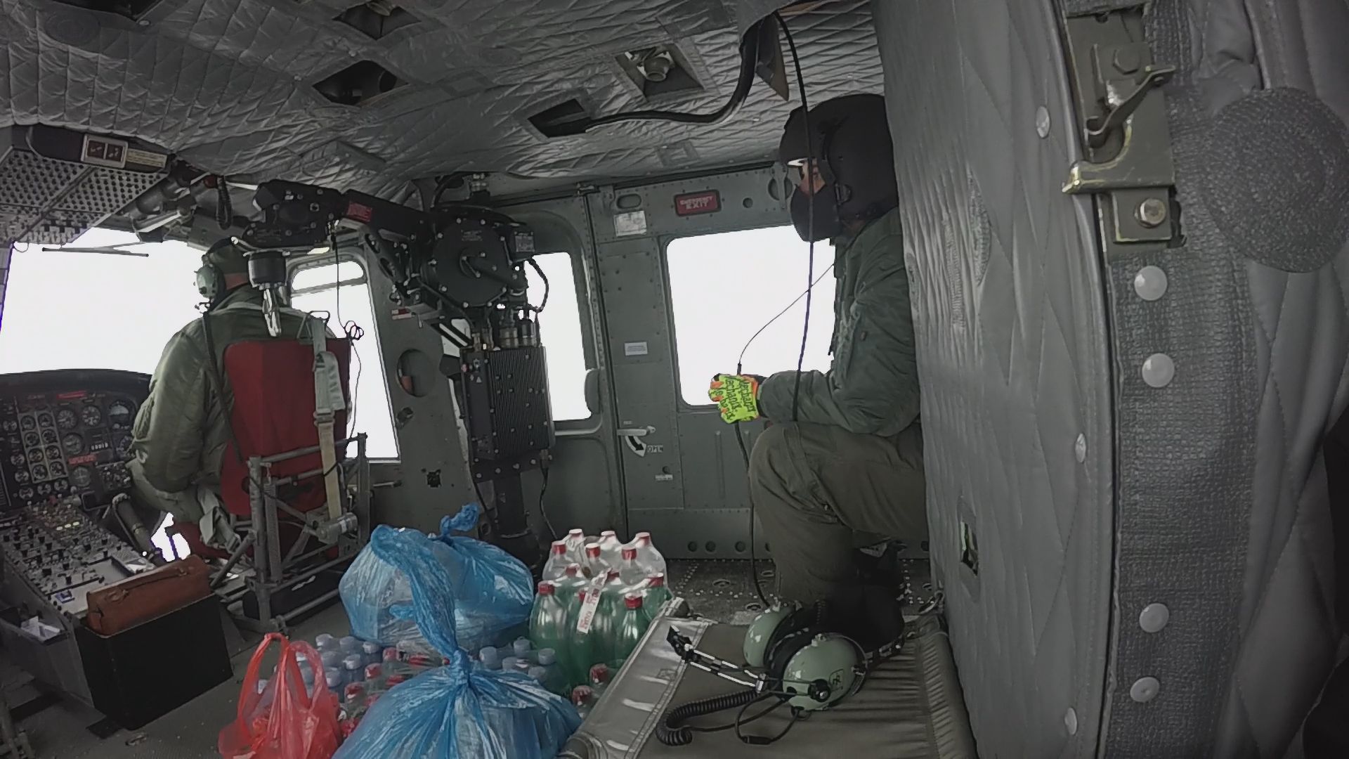 SVS i Helikopterska jedinica dostavili neophodne namirnice meštanima Bele stene