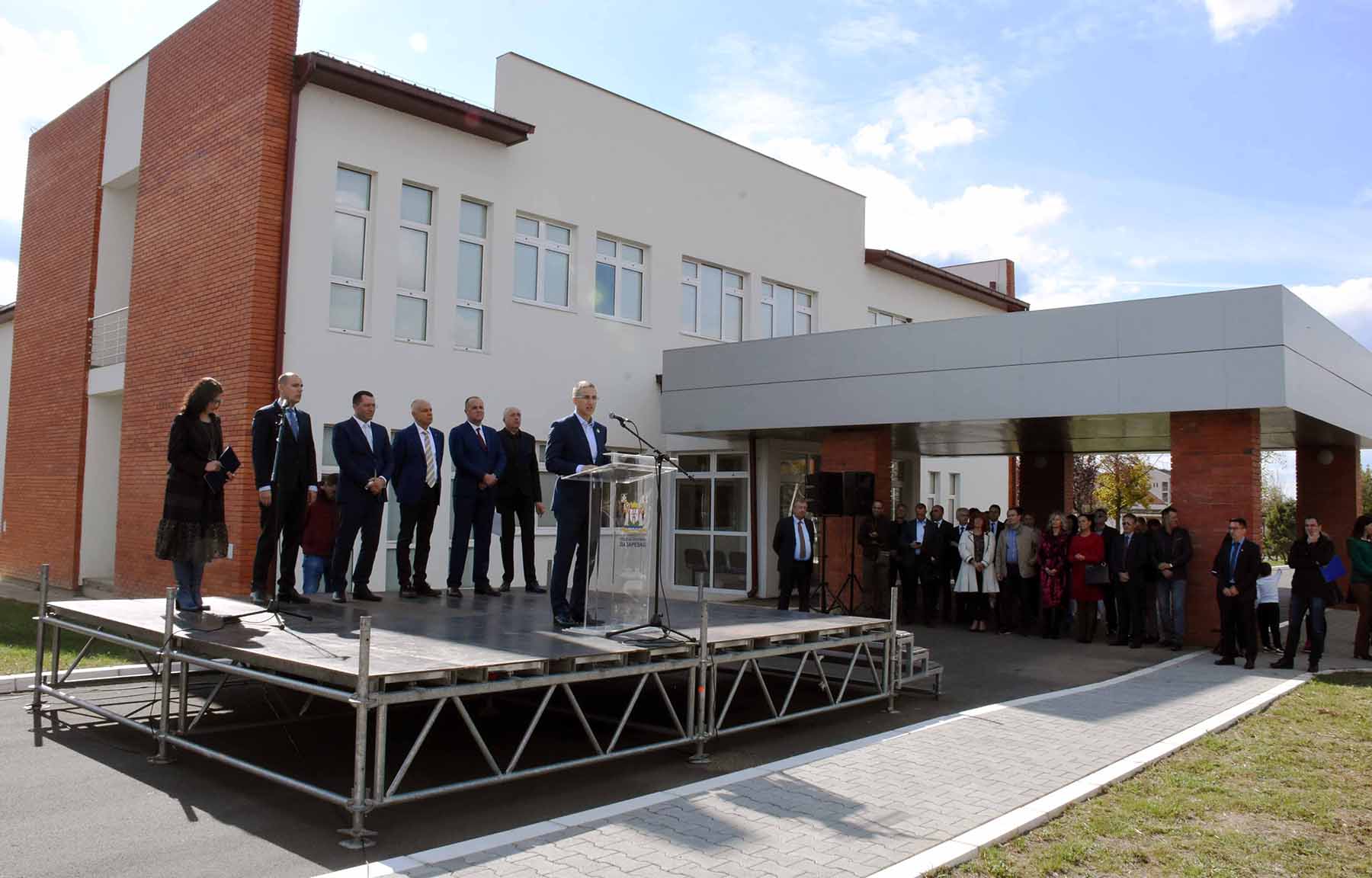 Стефановић: Почетком наредне године отварамо нову ватрогасну станицу у Лазаревцу и крећемо са изградњом нове полицијске станице