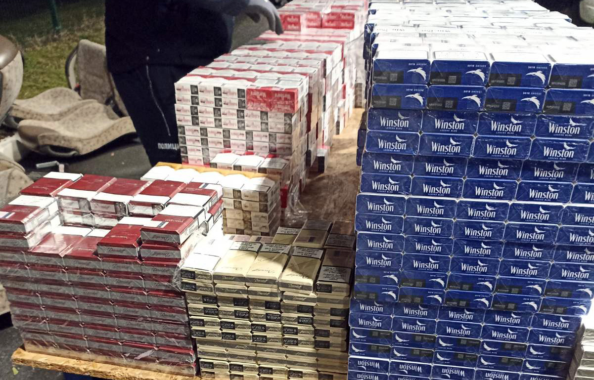 На Граничном прелазу Батровци заплењено више од 3.000 паклица различитих врста цигарета