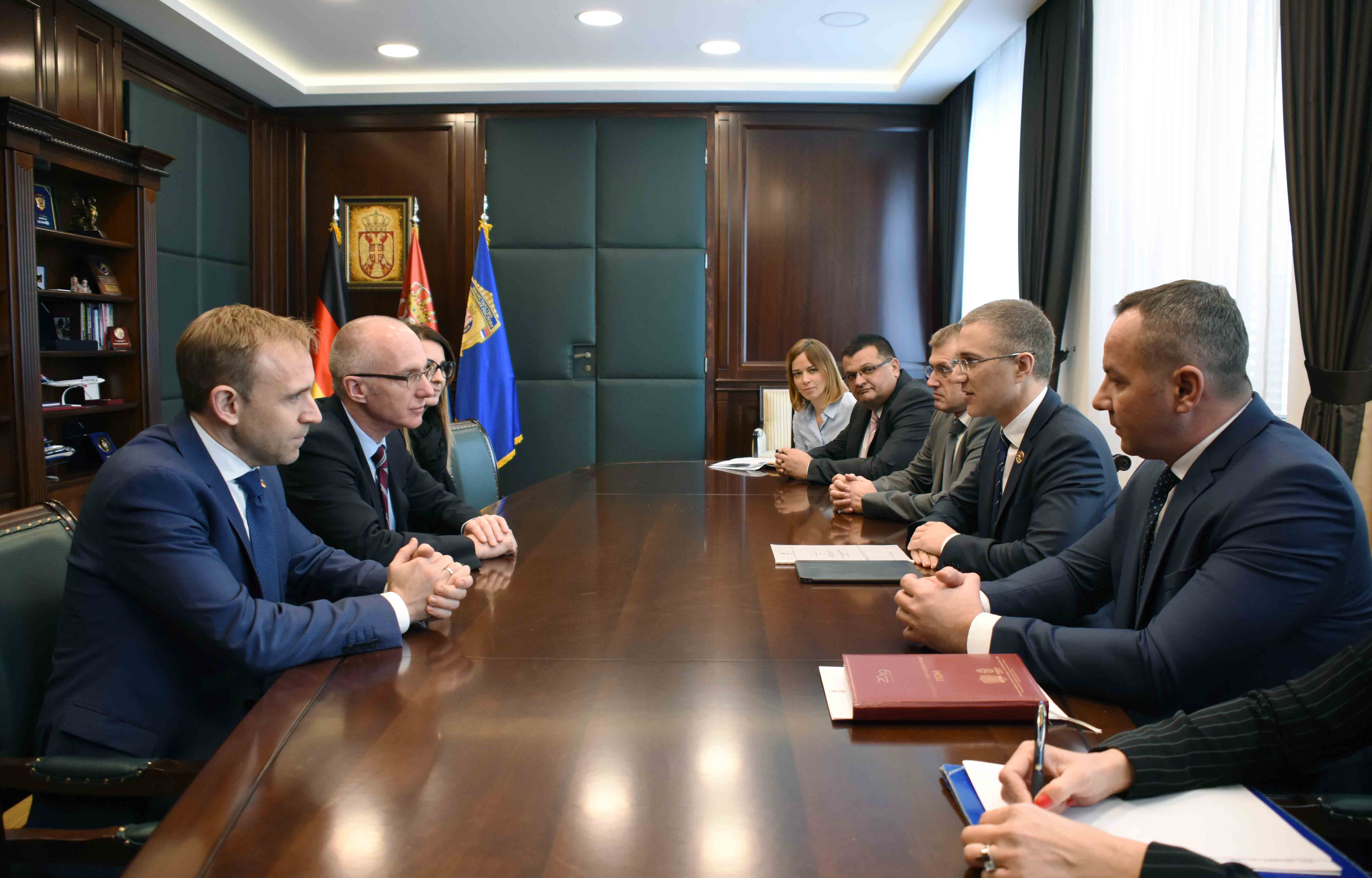 Ministar Stefanović se zahvalio Nemačkoj na podršci koju pruža Ministarstvu unutrašnjih poslova u procesu jačanja kapaciteta MUP-a