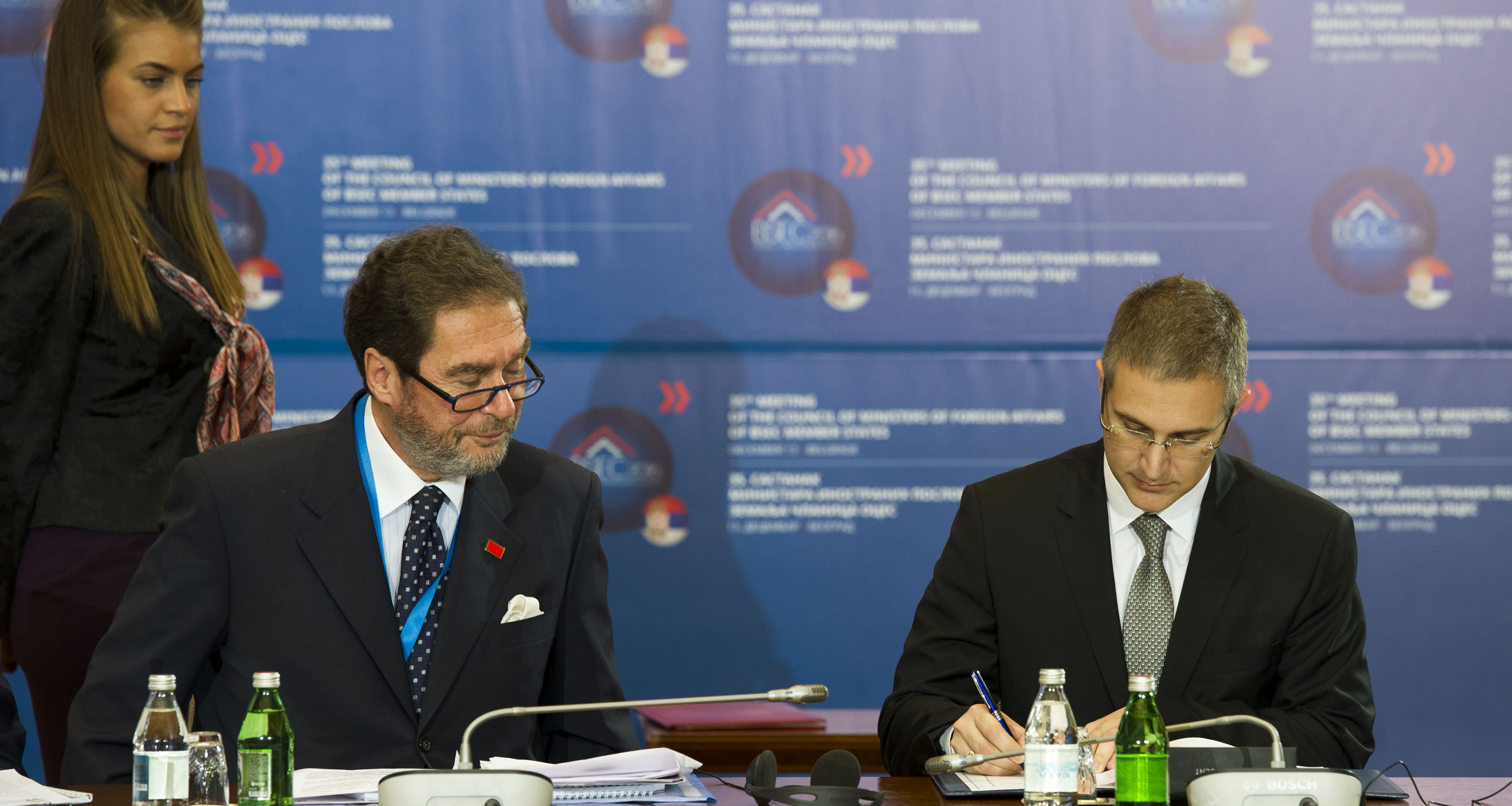 Stefanović potpisao Sporazum sa OCES o pomoći u vanrednim situacijama