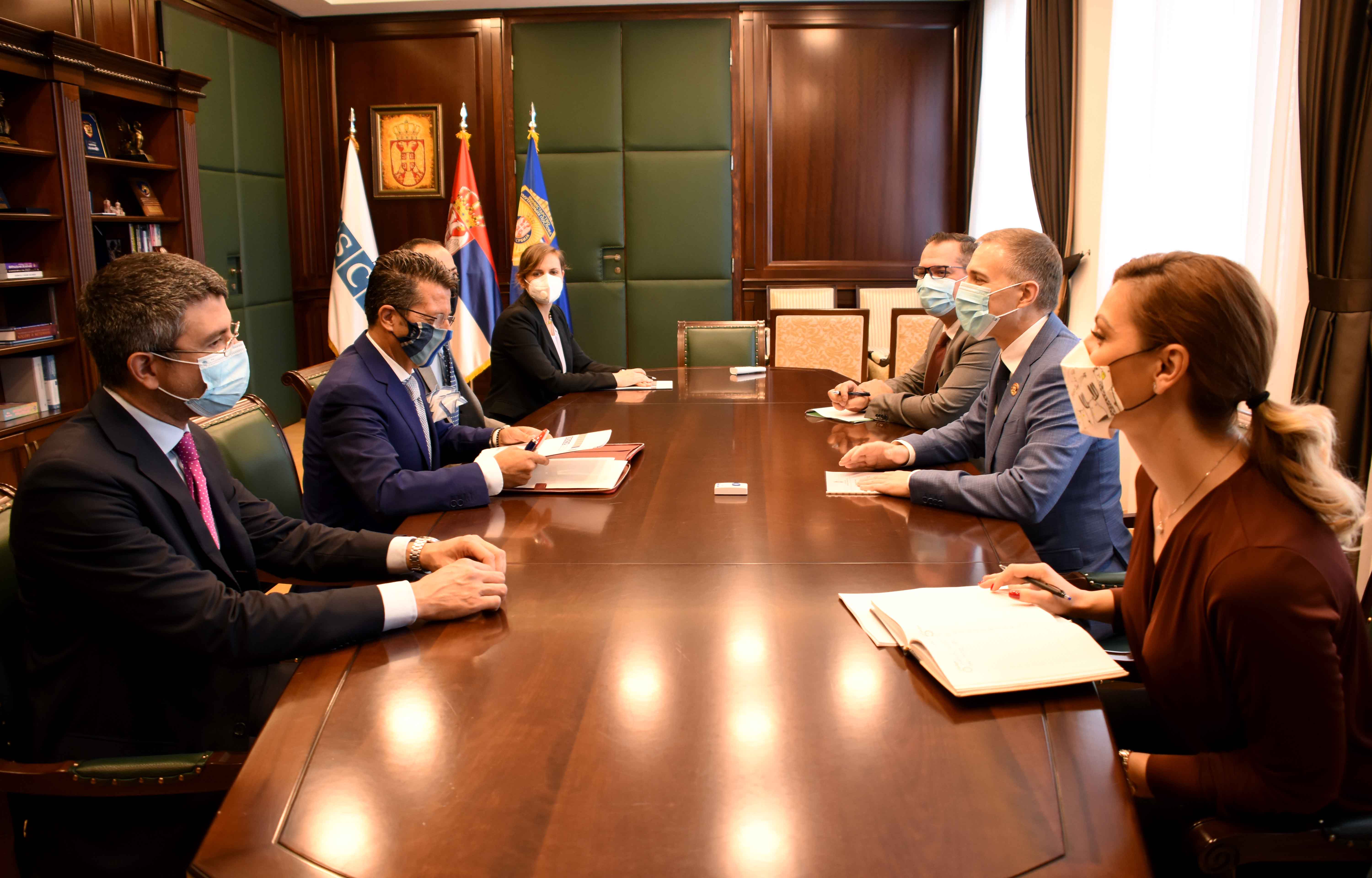 Stefanović se zahvalio ambasadoru Oriciju na podršci i doprinosu jačanju kapaciteta Ministarstva unutrašnjih poslova