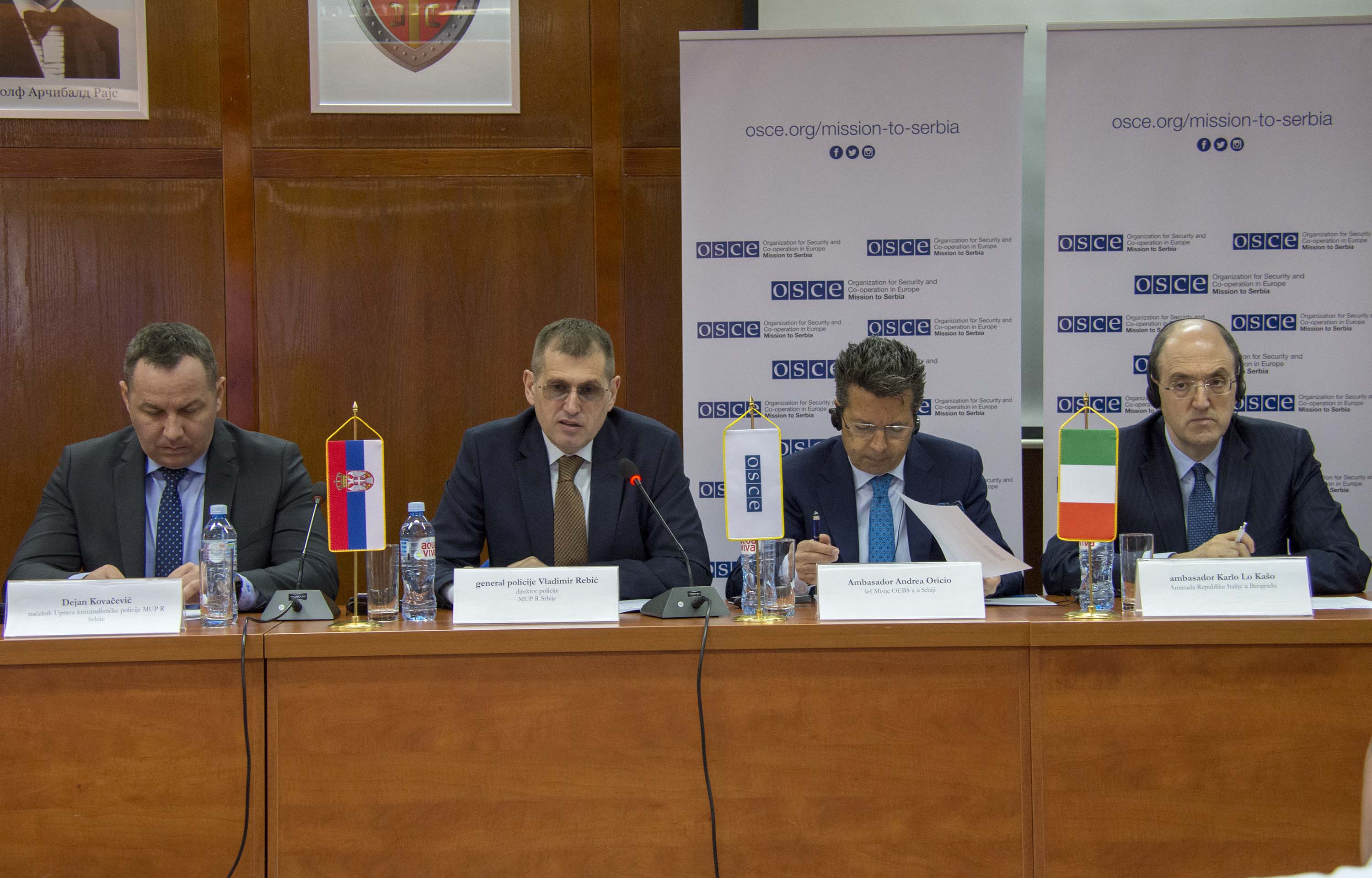 Vladimir Rebić i šef Misije OEBS-a u Srbiji Andrea Oricio potpisali Sporazum o donaciji