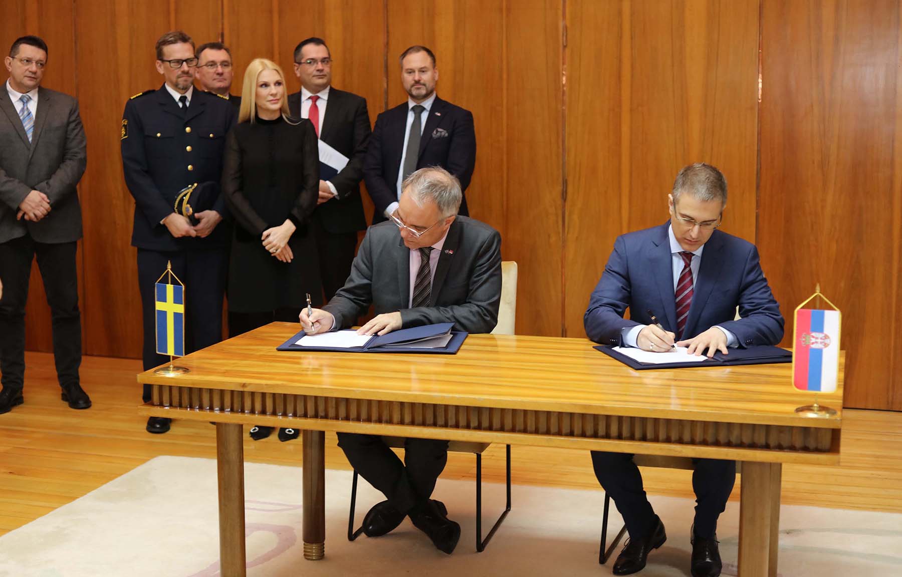 Стефановић и Лундин потписали споразуме који ће омогућити даљу стратешку сарадњу српске и шведске полиције