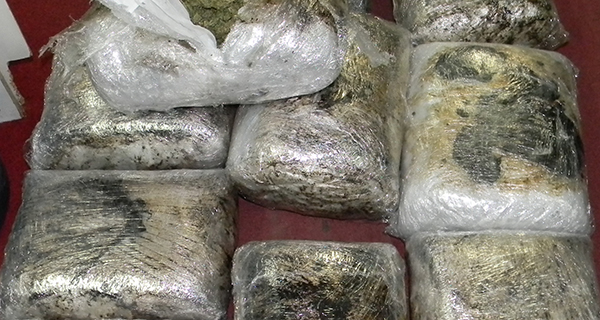 Pronađeno 16 kg marihuane u autobusu na prelazu Merdare