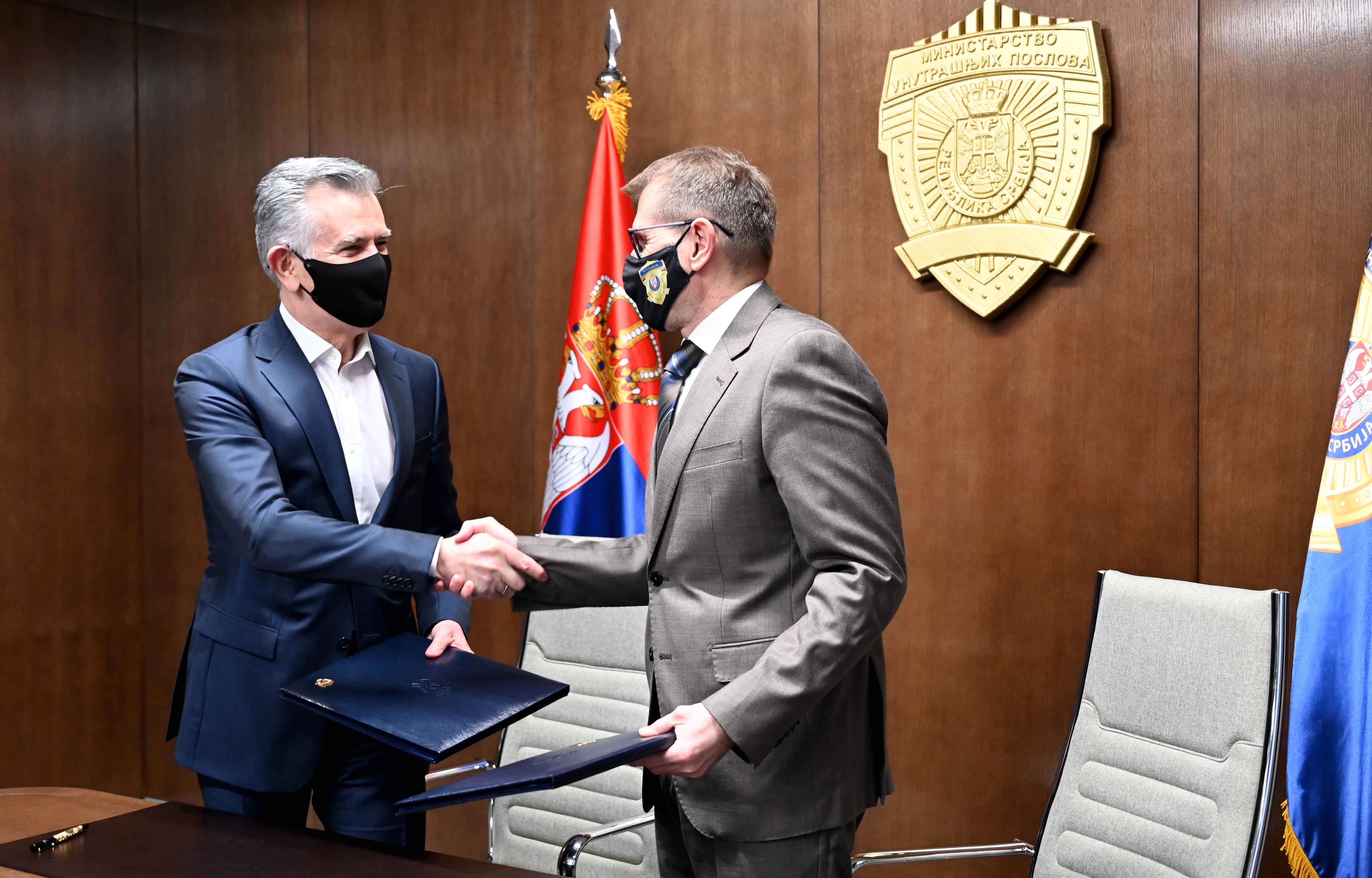 Potpisan Sporazum o saradnji Ministarstva unutrašnjih poslova i Udruženja osiguravača Srbije