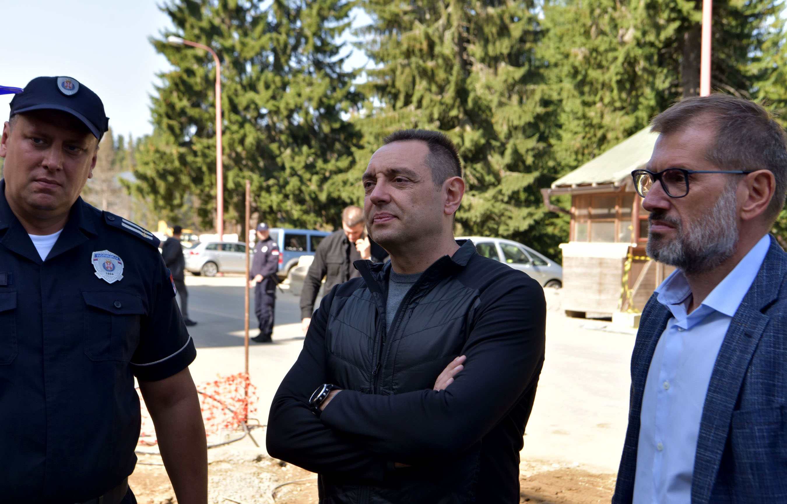 Министар Вулин: Захваљујући економској снази Србије можемо да улажемо у полицију