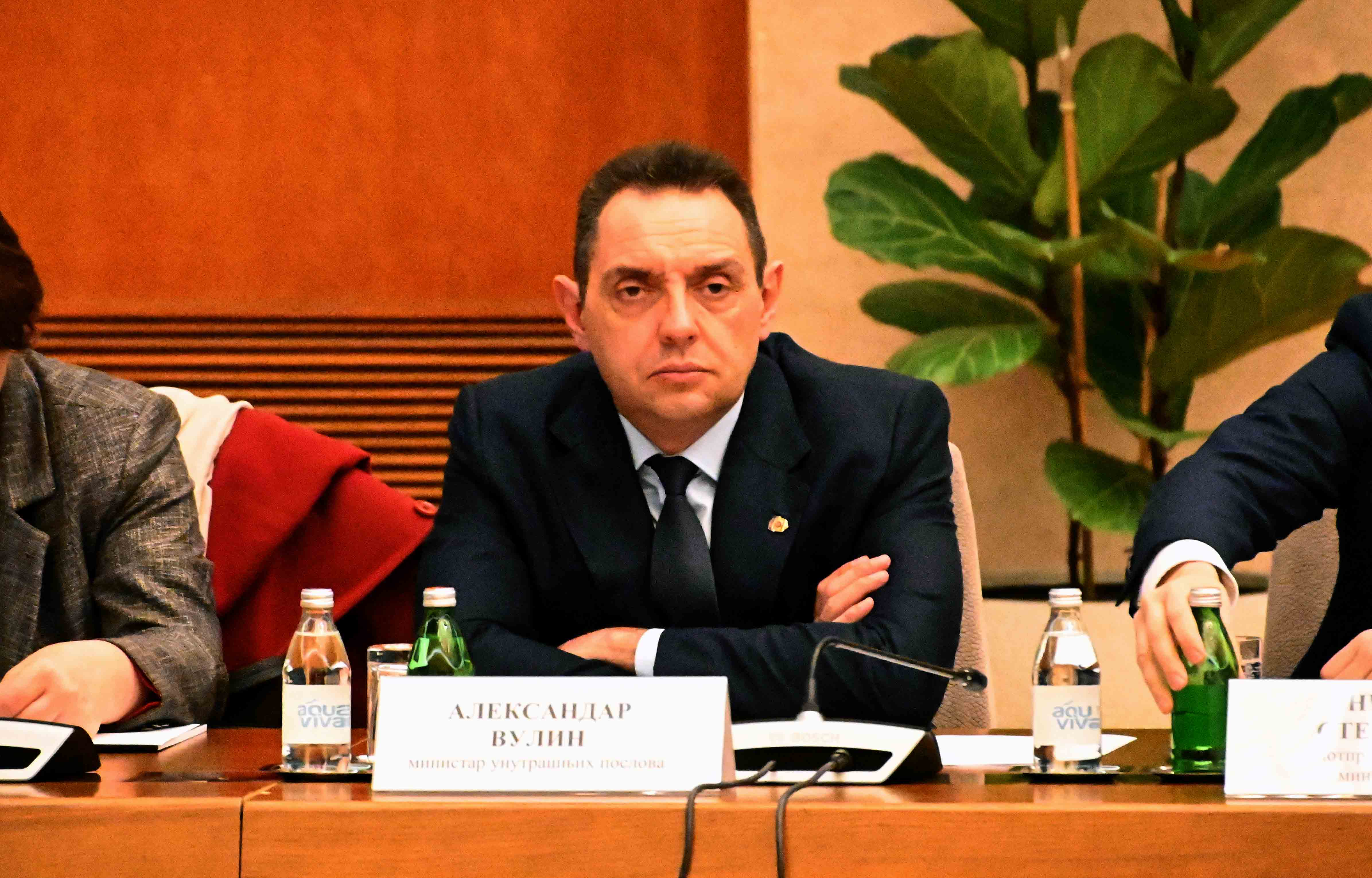 Председник Вучић похвалио рад припадника Министарства унутрашњих послова